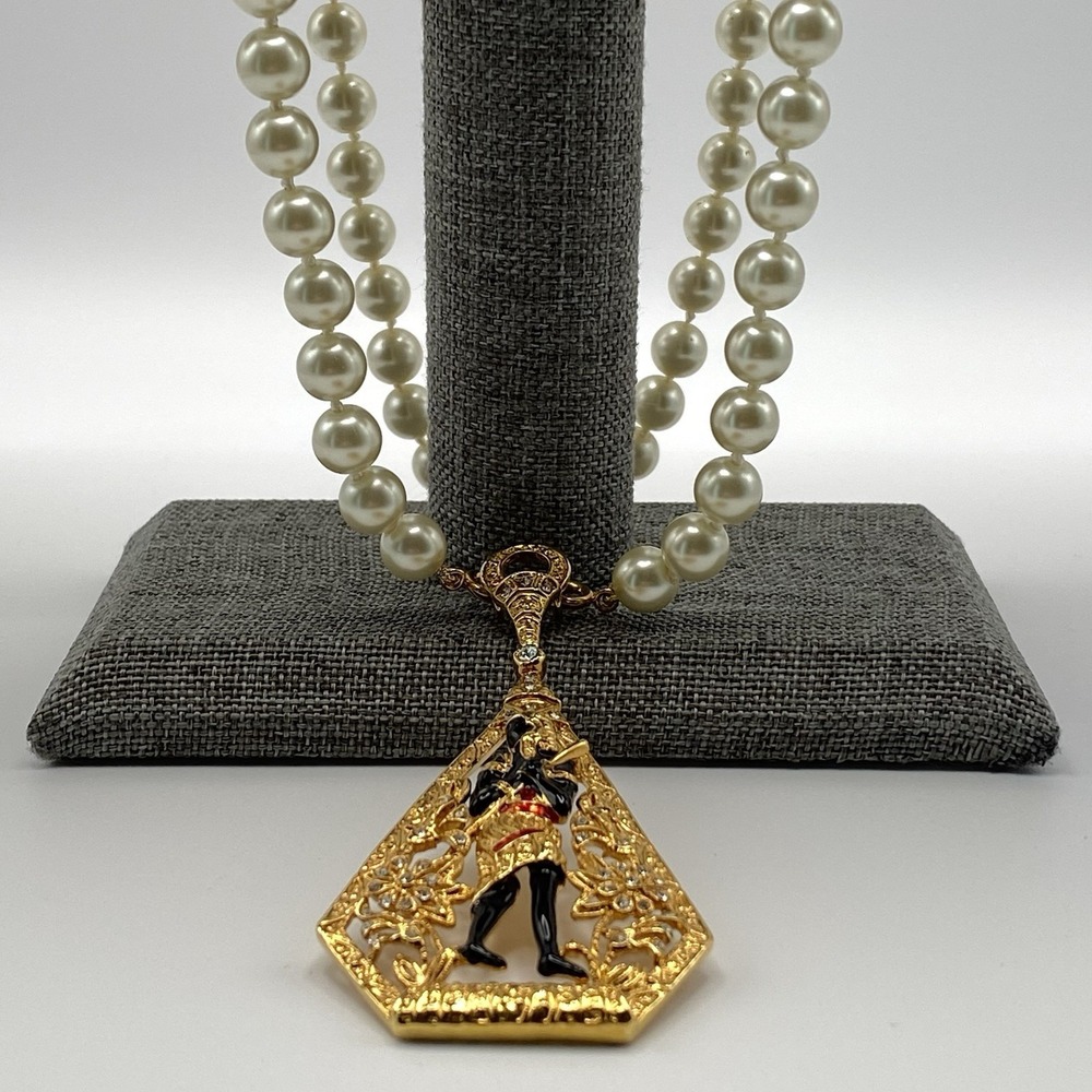 Camrose & Kross Gold Tone Faux Pearl Egyptian Necklace Vintage White 17"